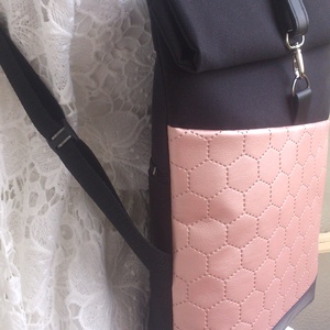 Rose- gyöngyház -fekete vízálló hátizsák- rolltop - valódi bőrrel  - ajándék -  - táska & tok - hátizsák - roll top hátizsák - Meska.hu
