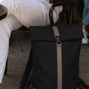 Fekete-barnával vízálló hátizsák - rolltop - valódi bőrrel  -ajándék - Unisex - Meska.hu