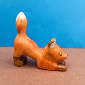 Fából készült játszó róka gyerek figura  - játék & sport - plüssállat & játékfigura - más figura - Meska.hu