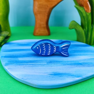 Fából készült halacska fajáték figura  - Meska.hu