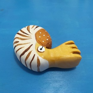 Fából készült nautilus csiga fajáték figura  - játék & sport - plüssállat & játékfigura - más figura - Meska.hu
