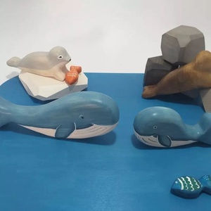 Fából készült kicsi kékbálna fajáték figura  - játék & sport - plüssállat & játékfigura - más figura - Meska.hu