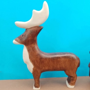 Fából készült rénszarvas figura , Játék & Sport, Plüssállat & Játékfigura, Más figura, Famegmunkálás, Festett tárgyak, MESKA