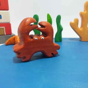 Fából készült rák figura  - játék & sport - plüssállat & játékfigura - más figura - Meska.hu