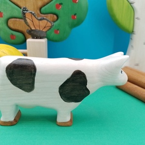 Fából készült tehén figura, Játék & Sport, Plüssállat & Játékfigura, Más figura, Famegmunkálás, Festett tárgyak, MESKA
