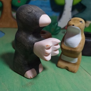 Fából készült vakond figura - játék & sport - plüssállat & játékfigura - más figura - Meska.hu