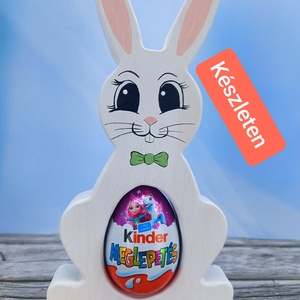 Kézzel festett nyuszis kindertojás tartó hársfából, Ünnepi díszek, dekorációk, Húsvéti díszek és dekorációk, Húsvéti tojástartó, Famegmunkálás, Festett tárgyak, MESKA
