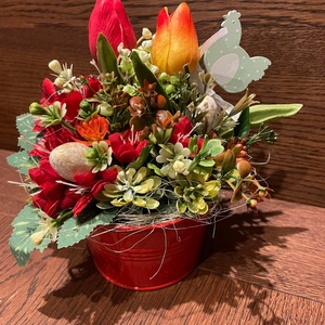 Piros tulipános tavaszi dekoráció - Meska.hu