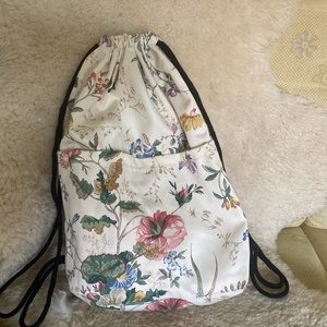 Háti tarisznya virágos, Táska & Tok, Hátizsák, Tornazsák, Gymbag, Varrás, MESKA