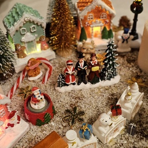 Adventi koszorú - Mesebeli Téli falucska - karácsony - adventi díszek - adventi koszorú - Meska.hu