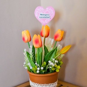 Nőnapra tulipános cserepes dísz , Otthon & Életmód, Virágdekoráció, Virágdíszek, Virágdísz kaspóban, Virágkötés, MESKA