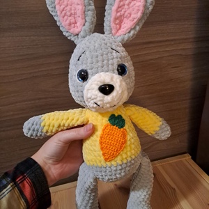 Horgolt Brandnyuszi - játék & sport - plüssállat & játékfigura - nyuszi - Meska.hu