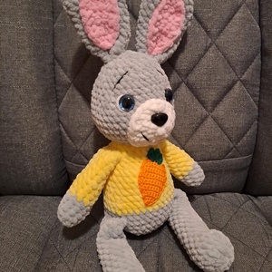 Horgolt Brandnyuszi - játék & sport - plüssállat & játékfigura - nyuszi - Meska.hu