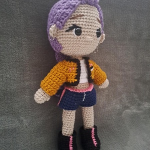 Kpop démonvadászok, Rumi horgolt baba - Meska.hu