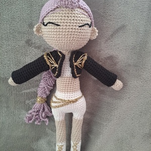 K-pop démonvadászok, Rumi horgolt baba - Meska.hu