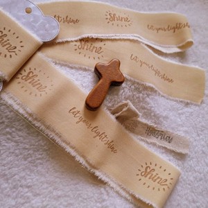 Kézzel festett és bélyegzett, tépett, pamutszalag, Bibliai, igés, felirattal- krém-023, , , MESKA