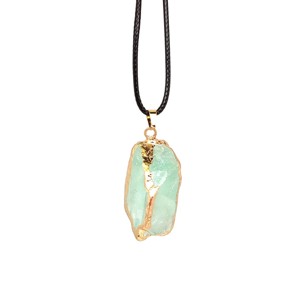 Tudatos fluorit nyers medál nyaklánccal réz díszítéssel 3�4cm, Ékszer, Nyaklánc, Medálos nyaklánc, , MESKA