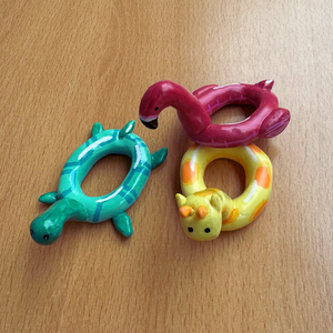 Zsiráf gumimatrac gyűrűtartó - ékszer - ékszertartó - ékszertartó állvány - Meska.hu