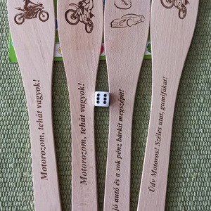 Gravírozott fakanál - otthon & életmód - konyhafelszerelés, tálalás - sütés, főzés - fakanál & fakanáltartó - Meska.hu