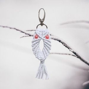 MAKRAMÉ-BAGOLY-KULCSTARTÓ - táska & tok - kulcstartó & táskadísz - kulcstartó - Meska.hu