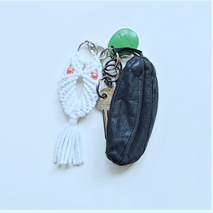 MAKRAMÉ-BAGOLY-KULCSTARTÓ - táska & tok - kulcstartó & táskadísz - kulcstartó - Meska.hu