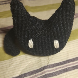 Horgolt cicus, Otthon & Életmód, Dekoráció, Halloween, Halloweeni figurák, Horgolás, MESKA