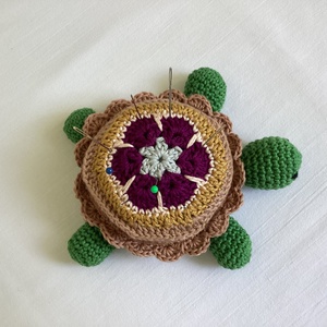 Horgolt teknősbéka tűpárna - otthon & életmód - lakástextil - varrókellék - Meska.hu Horgolt teknősbéka tűpárna - otthon & életmód - lakástextil - varrókellék - Meska.hu