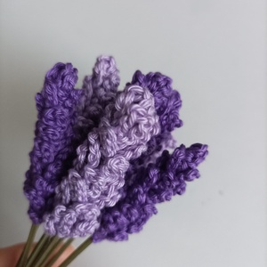 Horgolt levendula igazi levendulaszárral - otthon & életmód - dekoráció - virágdísz és tartó - csokor & virágdísz - Meska.hu