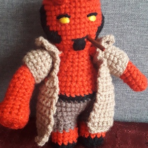 Hellboy - játék & sport - plüssállat & játékfigura - ember - Meska.hu