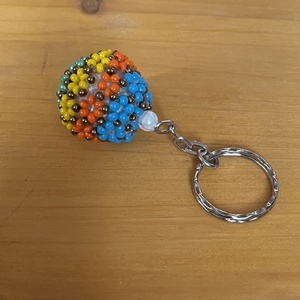 Gyöngygömb kulcstartó - táska & tok - kulcstartó & táskadísz - kulcstartó - Meska.hu