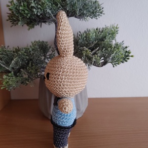 Horgolt nyuszi (fiú) - amigurumi figura - játék & sport - plüssállat & játékfigura - nyuszi - Meska.hu