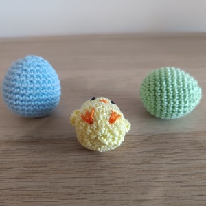 Horgolt húsvéti tojás és csibe szett - ünnepi díszek, dekorációk - húsvéti díszek és dekorációk - húsvéti tojás, hímestojás - Meska.hu