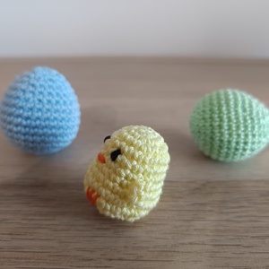 Horgolt húsvéti tojás és csibe szett - ünnepi díszek, dekorációk - húsvéti díszek és dekorációk - húsvéti tojás, hímestojás - Meska.hu