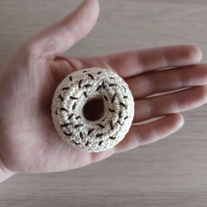 Horgolt fánk (amigurumi játék) - játék & sport - gyerekkonyha - játék ételek - Meska.hu