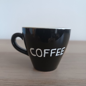 COFFEE � Kézzel festett, feliratos espresso csésze (Fekete) - otthon & életmód - konyhafelszerelés, tálalás - tálalás - bögre & csésze - Meska.hu
