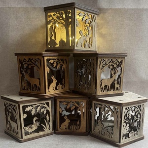 Állat mintás lámpás, Otthon & Életmód, Dekoráció, Asztal és polc dekoráció, Asztaldísz, Famegmunkálás, MESKA