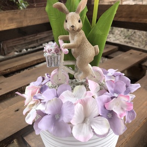 Tavaszi asztaldísz nyuszival - ünnepi díszek, dekorációk - húsvéti díszek és dekorációk - húsvéti virágos díszek - Meska.hu