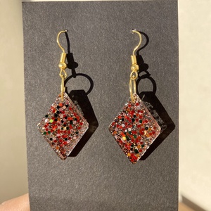 Rombusz alakú csillámos műgyanta fülbevaló - 3 méretben! - ékszer - fülbevaló - lógó fülbevaló - Meska.hu