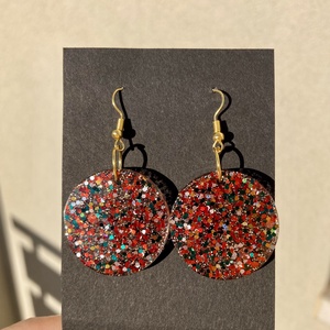 Kerek csillámos műgyanta fülbevaló - 4 méretben! - ékszer - fülbevaló - lógó fülbevaló - Meska.hu