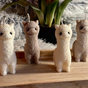 Alpaka/Láma forma gyertya - kellékek & szerszámok - dekorációs kellékek - dekorációs gyertya - Meska.hu