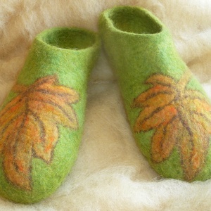 Nemez papucs őszi falevéllel - ruha & divat - cipő & papucs - mamusz & házicipő - Meska.hu