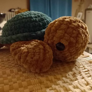 Horgolt kis teknős, Játék & Sport, Plüssállat & Játékfigura, Más figura, Horgolás, MESKA