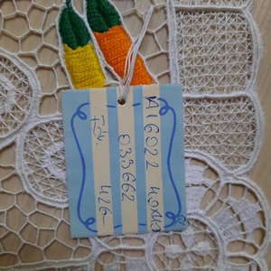 Új, címkés kézi hímzésű Kalocsai Riseliős Terítő (40x40 cm) � Hungarikum - otthon & életmód - lakástextil - abrosz, terítő - díszterítő polcra, komódra - Meska.hu