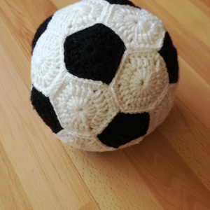 Horgolt focilabda, Játék & Sport, 3 éves kor alattiaknak, Babalabda, Horgolás, Varrás, MESKA