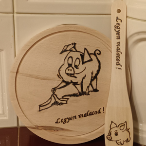 Konyhai szett, malacos, vicces, újévi - otthon & életmód - konyhafelszerelés, tálalás - sütés, főzés - vágódeszka - Meska.hu