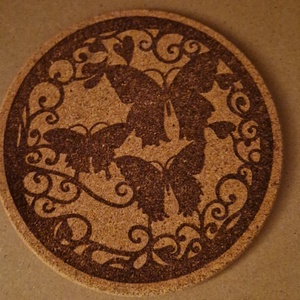 Pillangós edényalátét, ünnepi, Otthon & Életmód, Konyhafelszerelés, tálalás, Sütés, főzés, Edényalátét, Gravírozás, pirográfia, MESKA