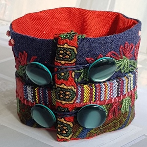 Táncház - ékszer - karkötő - széles karkötő - Meska.hu