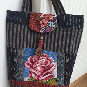 A rózsa ideje.., Táska & Tok, Bevásárlás & Shopper táska, Shopper, textiltáska, szatyor, Újrahasznosított alapanyagból készült termékek, Varrás, MESKA