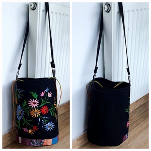 Egy kis nosztalgia, Táska & Tok, Kézitáska & válltáska, Válltáska, Újrahasznosított alapanyagból készült termékek, Varrás, MESKA