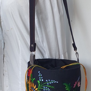 Egy kis nosztalgia - táska & tok - kézitáska & válltáska - válltáska - Meska.hu